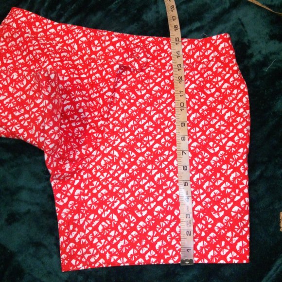 Kenar Geometric Patterned Red & White Shorts, Sz 12 - Picture 7 of 11
